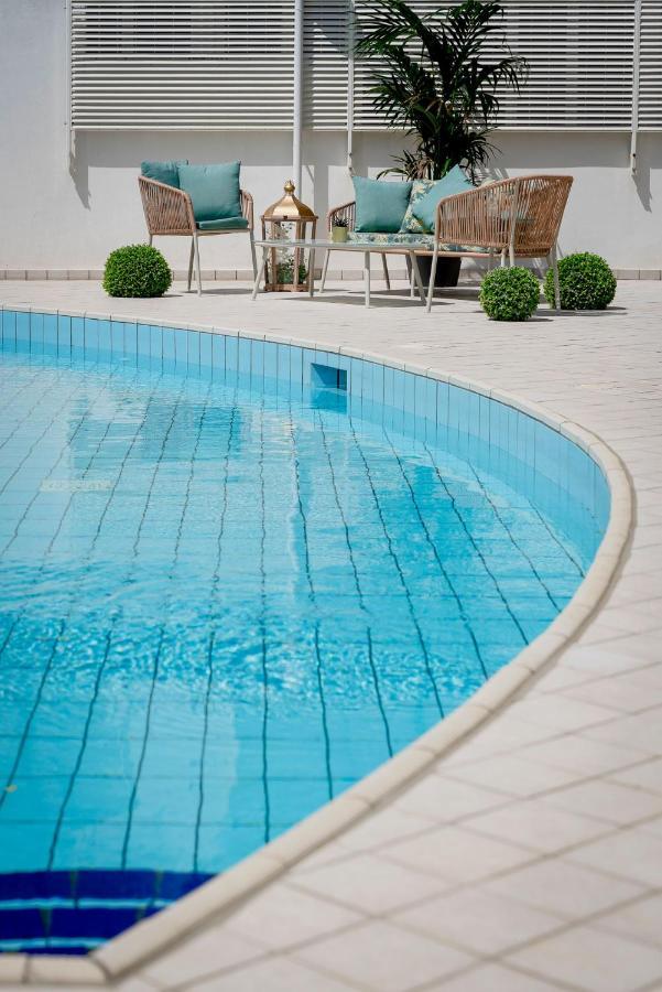 Hotel Embassy Riccione Exterior photo